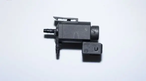 BMW 5 E60 E61 Turbo solenoid valve 1742712