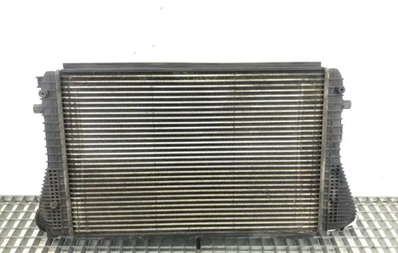 Volkswagen Golf Plus Intercooler radiator 1K0145803