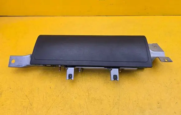 Volkswagen Touareg II Knee airbag 7P1880841 7P1880505