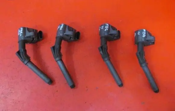 Renault Megane IV High voltage ignition coil 224332935R A2829060000
