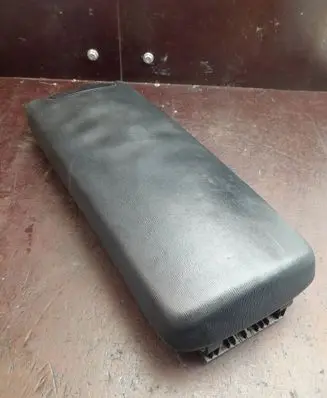 Toyota Avensis T270 Armrest
