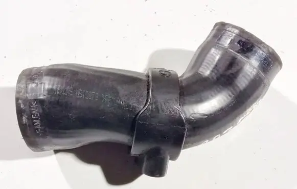 Mazda 2 Intercooler hose/pipe