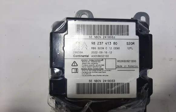 Peugeot 208 Airbag control unit/module 9823741380