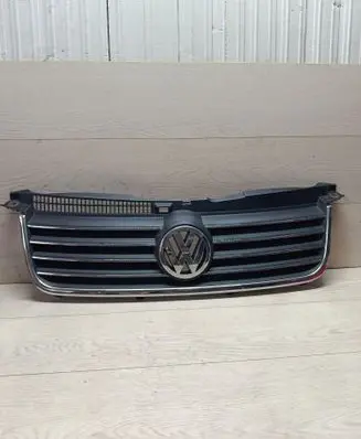 Volkswagen PASSAT B5.5 Front grill 311750200 3103032