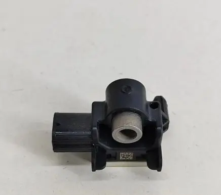 Mitsubishi Outlander Airbag deployment crash/impact sensor 8651A166