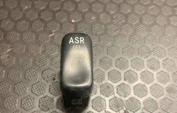 Mercedes-Benz Vito Viano W638 Traction control (ASR) switch 32080305 0065450807
