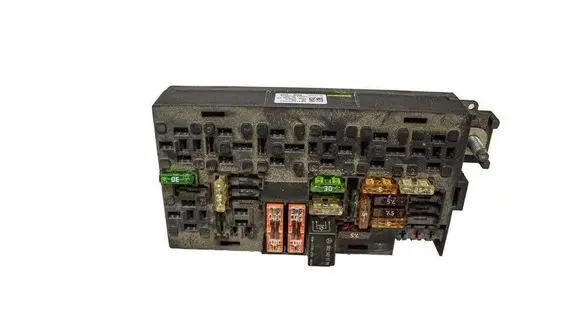 Mercedes-Benz R W251 Fuse module A1645400072