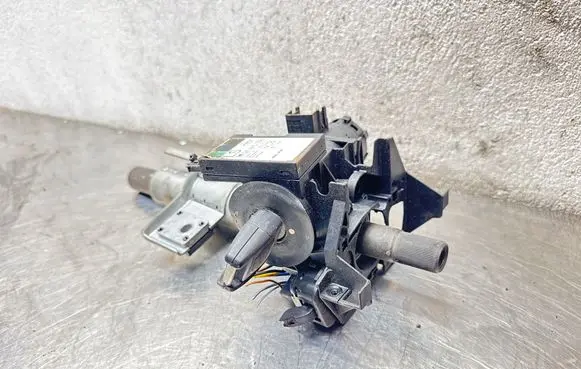 Opel Zafira A Steering wheel axle 09228682 T3000 20010427