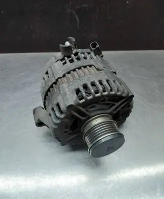 Volvo V70 Generator/alternator 6G9N10300JD 0121715008