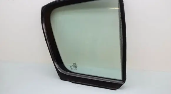 KIA Sportage Rear side window 43R00048