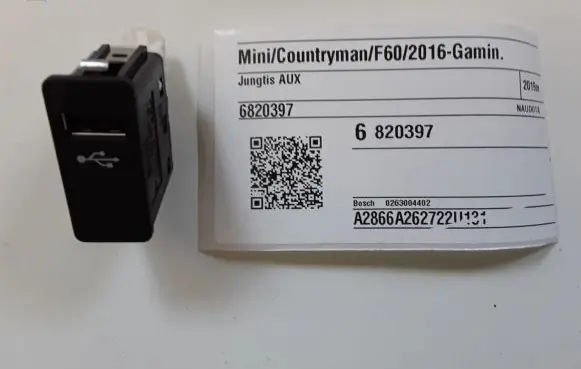 Mini Cooper Countryman F60 AUX in-socket connector 6820397