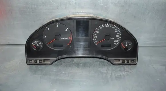 Audi A8 S8 D2 4D Speedometer (instrument cluster) 4D0919033CA