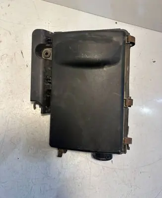 Toyota Prius (NHW20) Air filter box 21140 1001406970