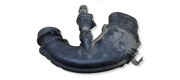 BMW X6 E71 Turbo air intake inlet pipe/hose 7577452
