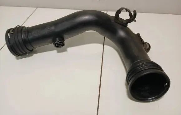 Audi A3 S3 8P Intercooler hose/pipe 1k0145770d