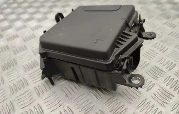 Renault Zoe Fuse module 284B81518R 284B03998R