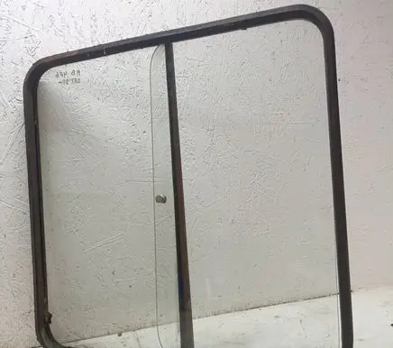 Mercedes-Benz 406 608 Front door window/glass (coupe) DOT27M91AS2