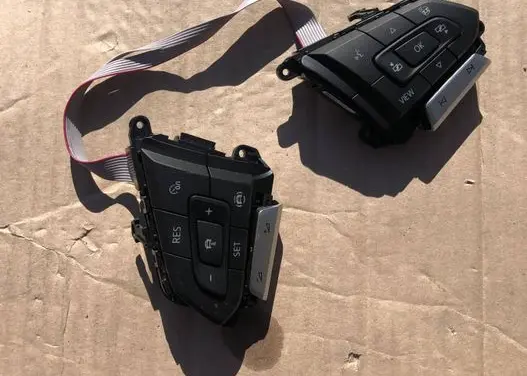 Volkswagen Golf VIII Steering wheel buttons/switches 3G0959442AD 657851300A 901217095000