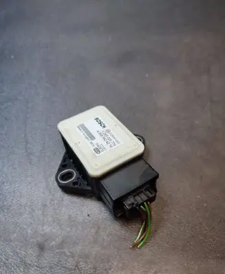 Mercedes-Benz Sprinter W901 W902 W903 W904 ESP acceleration yaw rate sensor A0065424218