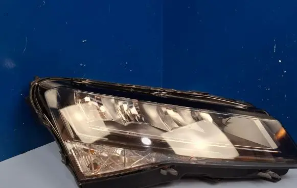 Skoda Superb B8 (3V) Headlight/headlamp 3V1941016C 11501020000