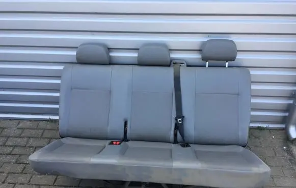Volkswagen Transporter - Caravelle T5 Third row seats 7H0885375