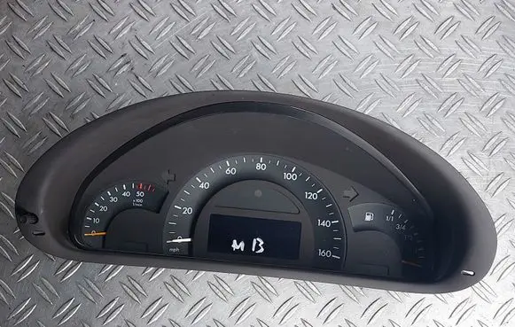 Mercedes-Benz C W203 Speedometer (instrument cluster) 88311323 A2035401447