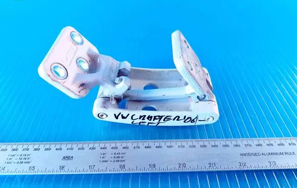 Volkswagen Crafter Rear door upper hinge A9367400437