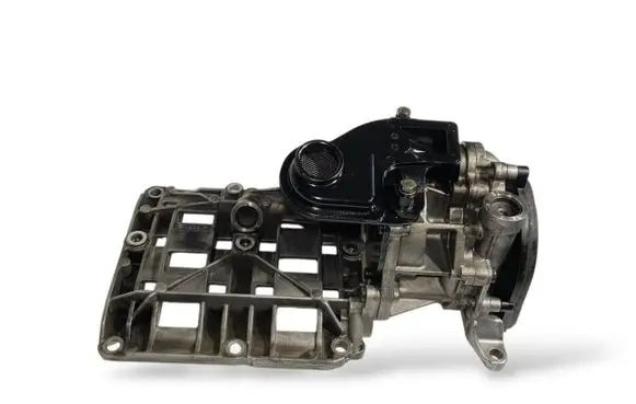 BMW 3 E90 E91 Oil pump 7798014