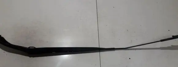 Nissan Qashqai Front wiper blade arm