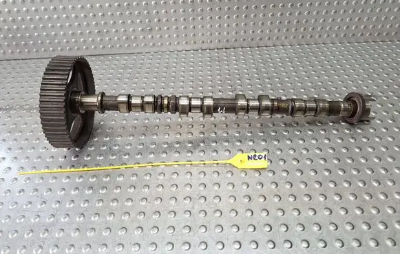 Hyundai Santa Fe Camshaft G4JS