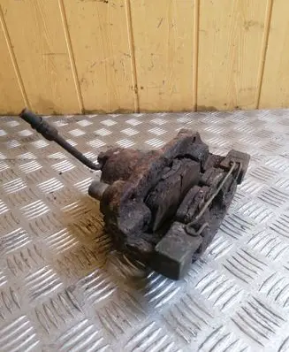 Chrysler Sebring (ST-22 - JR) Front brake caliper