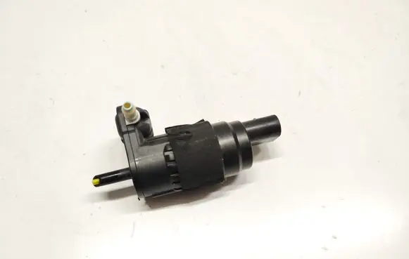 Audi Q5 SQ5 Windscreen/windshield washer pump 8K9955647