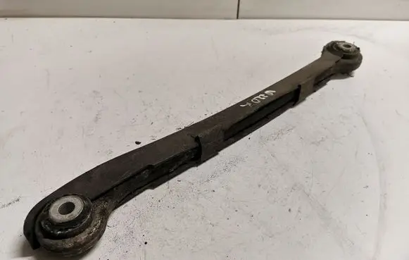Rear control arm