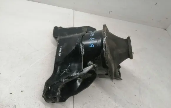 Hyundai Tucson TL Other engine bay part 140210T2