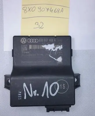 Audi A1 Gateway control module 8X0907468A
