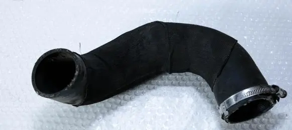 Audi A7 S7 4G Intercooler hose/pipe 4G0145709N