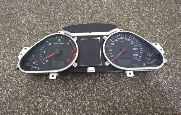 Speedometer (instrument cluster)
