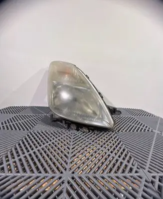 Toyota Prius (XW20) Headlight/headlamp MD60GF20 PETTD20