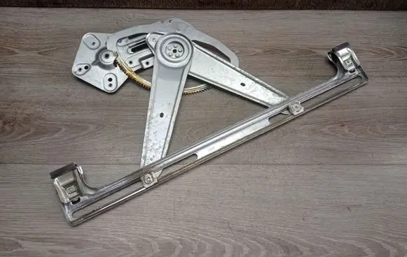 Volvo V70 Front window lifting mechanism without motor 983165