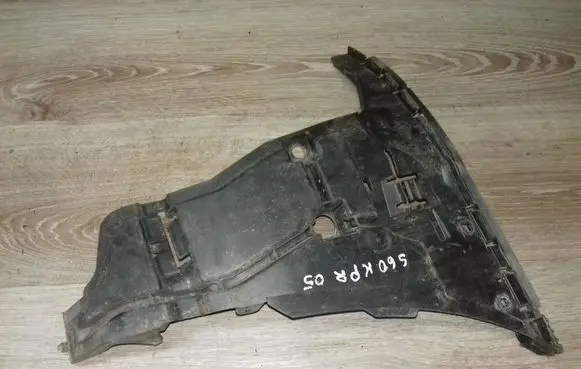 Volvo S60 Front bumper mounting bracket 08693181