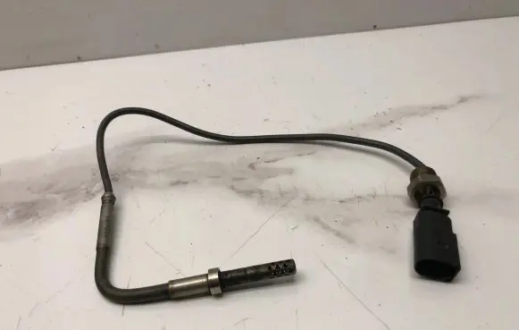Audi A4 S4 B7 8E 8H Exhaust gas temperature sensor 059906088A