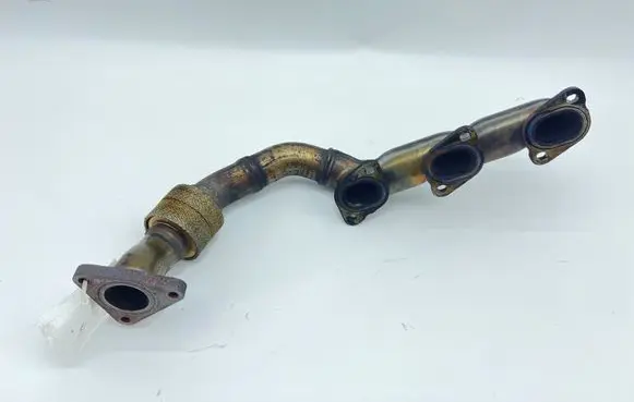 Mercedes-Benz CLS C219 Exhaust manifold A6421420002 0066806039 6421420002