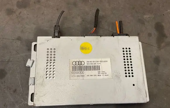Audi A6 S6 C6 4F Antenna control unit 4E0910563 KE1088T7900034 4E0035563