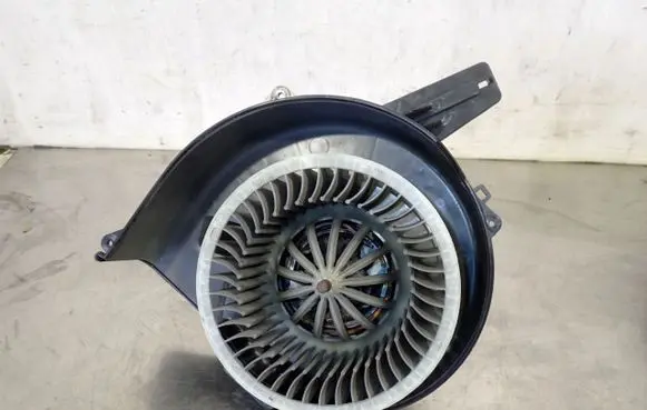 Volkswagen Polo IV 9N3 Seat fan/blower 6Q1820015B