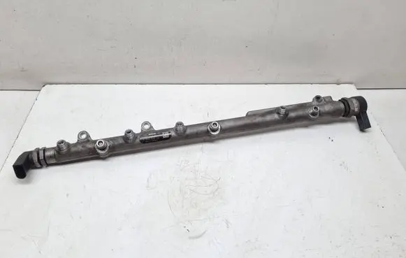 BMW X5 E70 Fuel main line pipe 7795514 779551403 0445216015