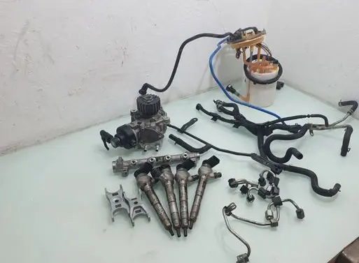 Volkswagen PASSAT B8 Fuel injection system set 05L130755 05L130277E 3Q0919050H