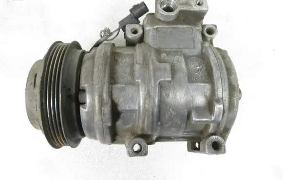 KIA Carens II Air conditioning (A/C) compressor (pump) 99000244 8FK351273461