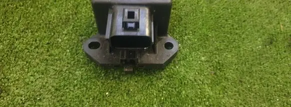 Ford Mondeo MK V Fuel pump relay FU5A-9D370-KA
