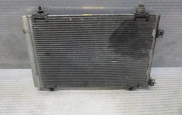 A/C cooling radiator (condenser)