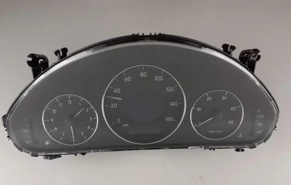 Mercedes-Benz E W211 Speedometer (instrument cluster) A2115403747